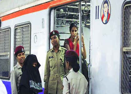 रेल बजट : महिलाओं को कोटे में मिलेगा 33 प्रतिशत आरक्षण