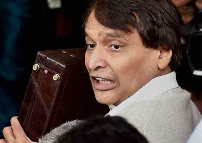 ''प्रभु'' को याद आये वाजपेयी : ‘विपदाएं आती हैं, हम न रुकेंगे''