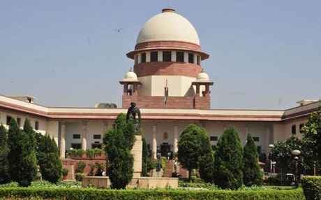 जेएनयू विवाद : उच्चतम न्यायालय ने वकीलों के खिलाफ याचिका पर केंद्र, पुलिस से जवाब मांगा