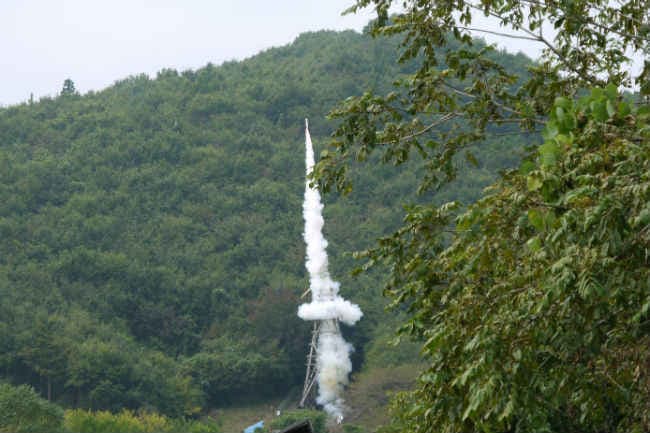 स्पेसएक्स ने फिर से स्थगित किया रॉकेट प्रक्षेपण