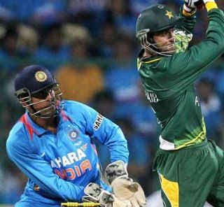 भारत ने पाक को चटाई धूल, यहां फूटे पटाखे पडोसी मुल्क में फूटे टीवी सेट