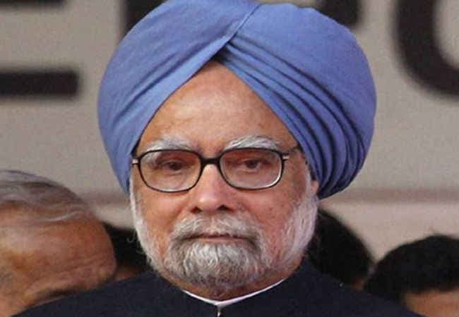 मनमोहन सिंह ने कहा  - पांच साल में किसानों की आय दुगुना कर पाना असंभव