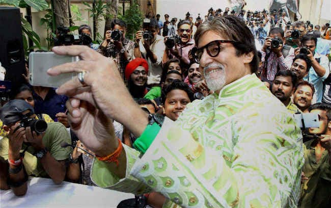 नाटकीय अंदाज में बिग बी ने किया नयी फिल्‍म का खुलासा