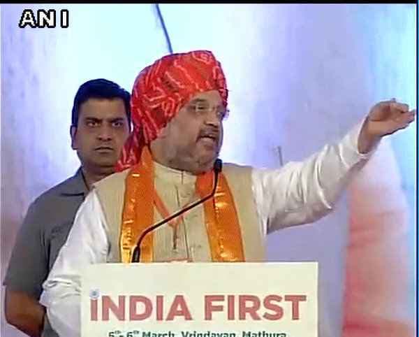 राहुल गांधी पर बरसे अमित शाह, पूर्व पीएम को कहा- ''मौनी बाबा''