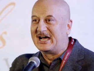 योगी और साध्वी को अंदर करना चाहिए: अनुपम खेर