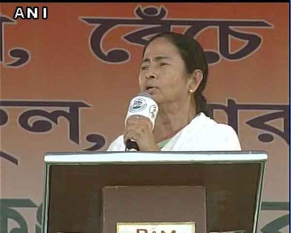 चुनावी प्रचार में कूदीं ममता, दिया नारा - ठंडा माथा कुल कुल अबर जितबो तृणमूल