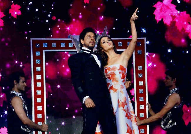 शाहरुख बहुत अच्‍छे को-स्‍टार हैं : आलिया भट्ट