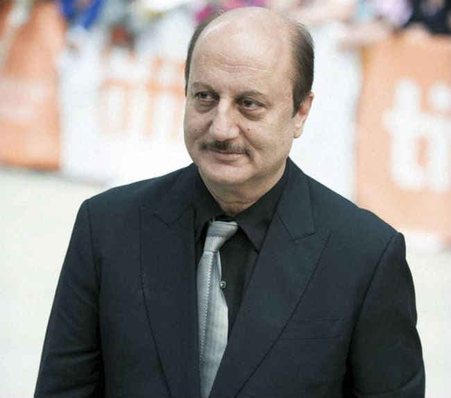 अनुपम खेर ने लगाया जेएनयू पर फिल्‍म न दिखाने का आरोप, JNU का इनकार