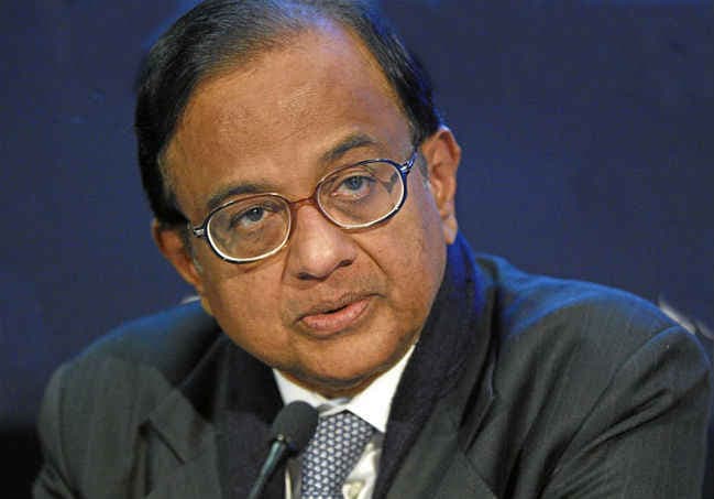 चिदंबरम ने माना, इशरत मामले के दूसरे हलफनामे में किया था ''स्मॉल एडिटोरियल चेंजेस''