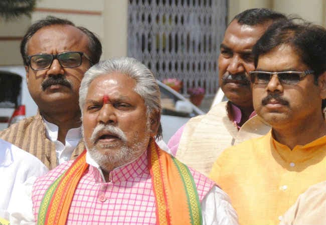 बिहार विधानसभा : श्याम रजक के बयान पर विपक्ष का हंगामा