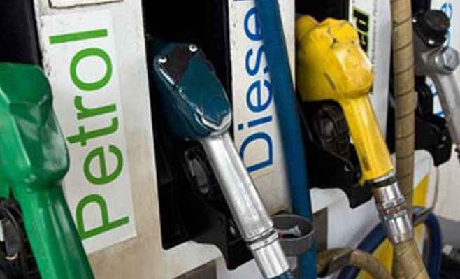 पेट्रोल की कीमत 3.07 तो डीजल की कीमत में 1.90  की बढोत्तरी
