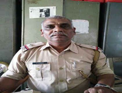 बिहार के इस पुलिसवाले की ईमानदारी को लोग सेल्यूट कर रहे हैं, पढ़ें