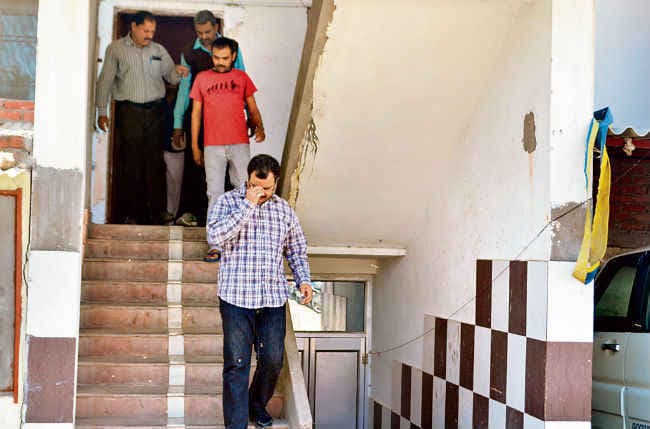 बिहार : अवैध वसूली के  5.28 लाख जब्त, डीटीओ हिरासत में, एमवीआइ फरार
