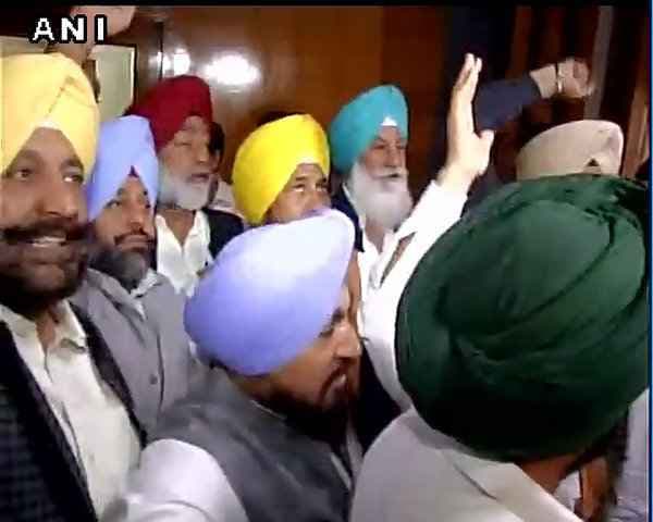 पंजाब विधानसभा पहुंचे हरियाणा के विधायक, जमकर किया हंगामा