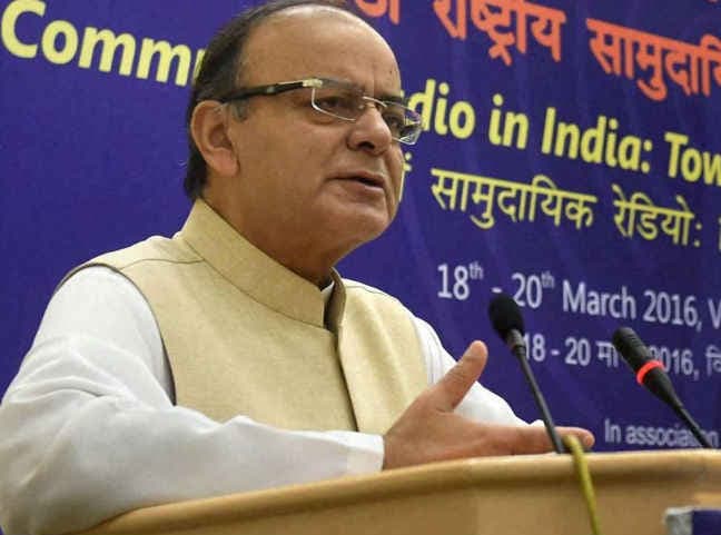 सामुदायिक रेडियो सम्मेलन में बोले जेटली : दुष्प्रचार करने की बजाए लोगों को शिक्षित बनाये