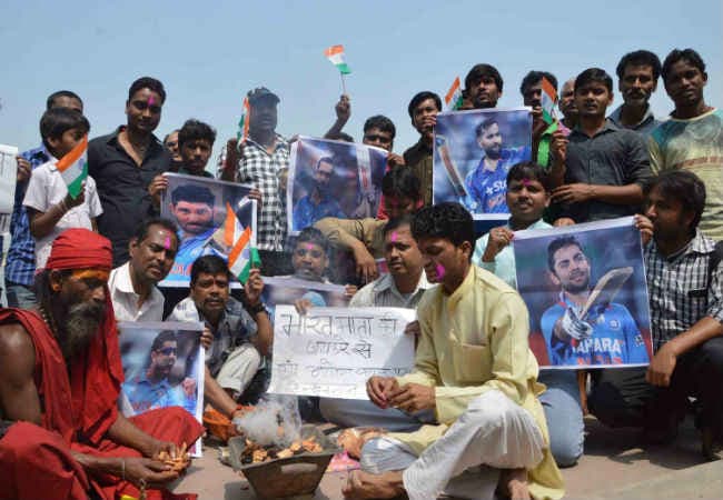 टी-20 वर्ल्ड कप : भारत की जीत के लिए पटना के कालीघाट में हवन