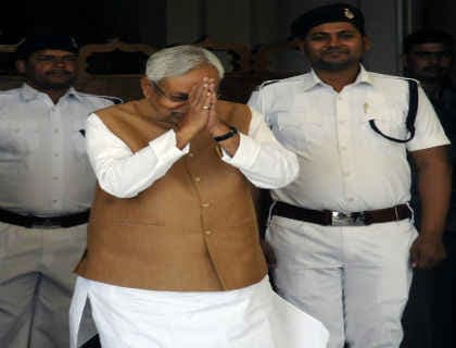 CM नीतीश ने कहा, हमसे अलग होने के बाद भी कब्रिस्तान को लेकर बीजेपी चिंतित है, अच्छी बात है