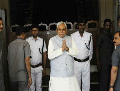 VIDEO : लालू-नीतीश ने जमकर खेली बिहार चेंबर ऑफ कॉमर्स में होली