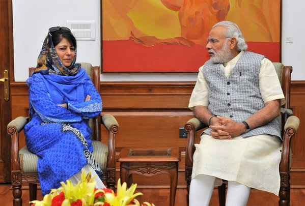 मोदी से हुई महबूबा की मुलाकत पर जम्मू कश्मीर के दलों ने कहा स्थिति स्पष्ट करें