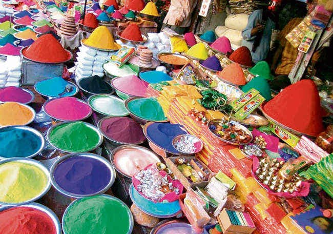 होली विशेष : बुरा न मानो आजादी है