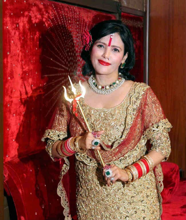 इस बार ‘त्रिशूल'' के कारण विवादों में राधे मां, जानें क्या है कारण