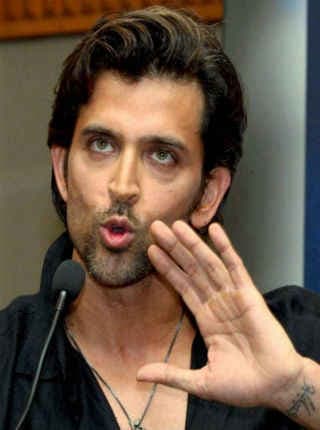 ...अब ''पोप'' को लेकर विवादों में घिरे रितिक, जानें पूरा मामला ?