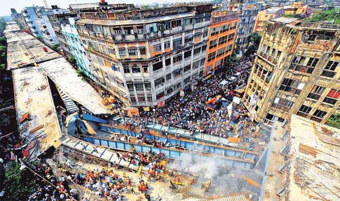 कोलकाता फ्लाईओवर हादसा : मृतकों की संख्‍या हुई 24, बचाव कार्य जारी