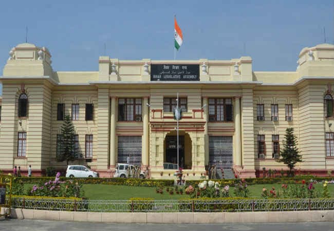 बिहार सरकार ने 14वें वित्त आयोग की अनुशंसा को लेकर केंद्र पर बोला हमला