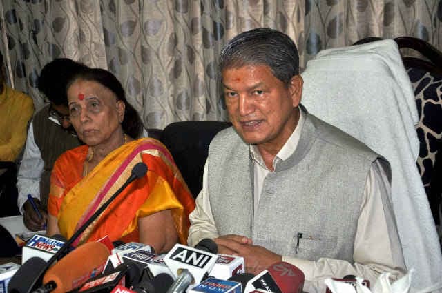 उत्तराखंड : रावत ने सरकार गठन का मौका मांगा, हाइकोर्ट ने केंद्र के जवाब का वक्त बढ़ाया