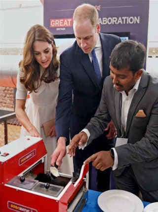 ...जब शाही दंपति ने रसोई में बनाया डोसा, देखें तसवीरें