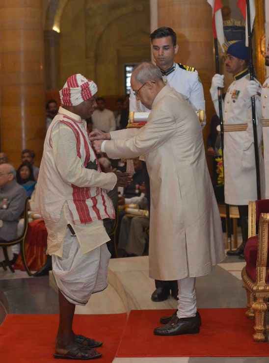 सिमोन उरांव को राष्ट्रपति ने पद्मश्री से सम्मानित किया