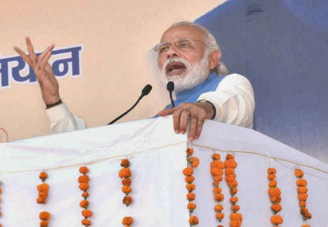 बाबा साहेब अंबेडकर के चरणों में बैठ काम करने से गौरवान्वित हूं : PM मोदी
