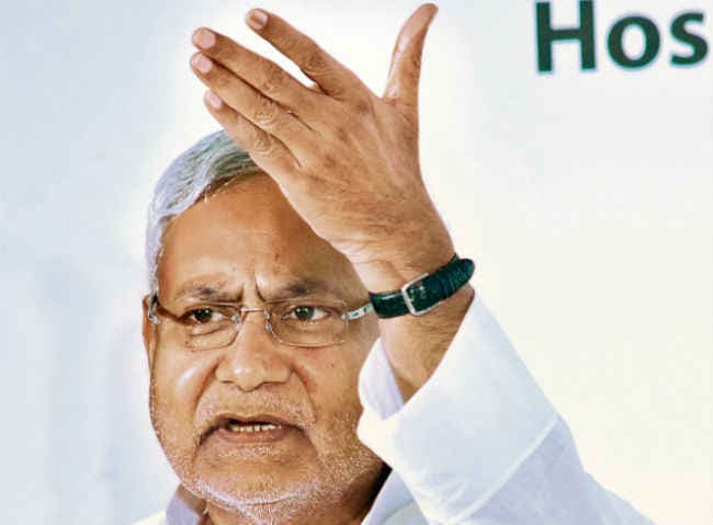 भाजपा व संघ के खिलाफ एकजुट हों सभी पार्टियां : नीतीश