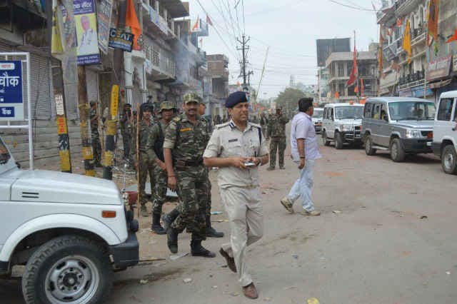 हजारीबाग : दूसरे दिन भी कर्फ्यू जारी, चार प्राथमिकी दर्ज