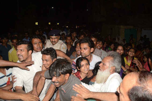 धनबाद : अगवा व्‍यक्ति की हत्या, शव आते ही गरम हुआ झरिया