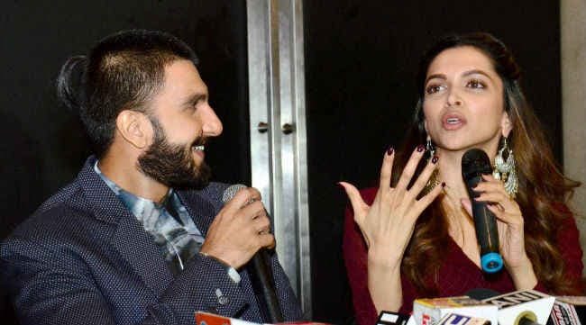 क्‍या रणवीर-वाणी के किस के बाद असुरक्षित महसूस कर रही हैं दीपिका? देखें वीडियो