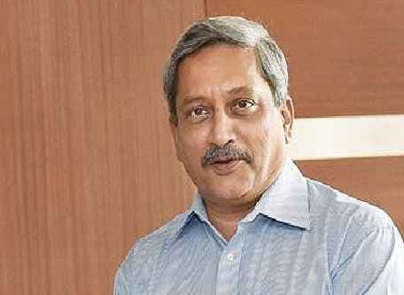 पर्रिकर ने सेना को कर्नल पुरोहित को दस्तावेज सौंपने के निर्देश दिए