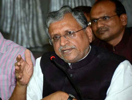 शराब के स्टिंग में फंसे विधायक को निलंबित करें नीतीश कुमार : सुशील मोदी