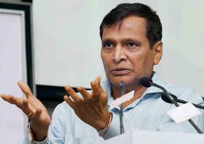 रेलवे के उत्थान के लिए राजनीति से उपर उठने की जरुरत : प्रभु