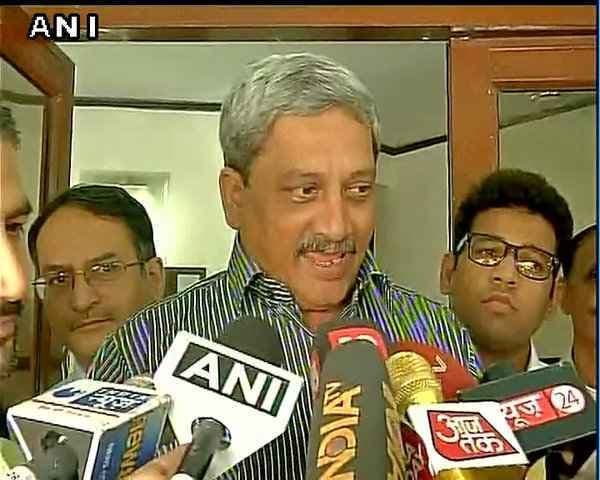 अगस्ता वेस्टलैंड के इतालवी से अंगरेजी में अनुवाद पर पर्रिकर ने ली चुटकी, पढ़ें क्या कहा