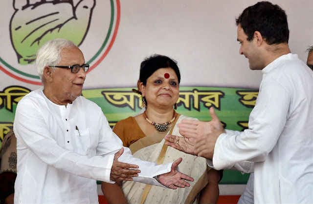 ममता के खिलाफ एक मंच पर आये राहुल-बुद्धेदव