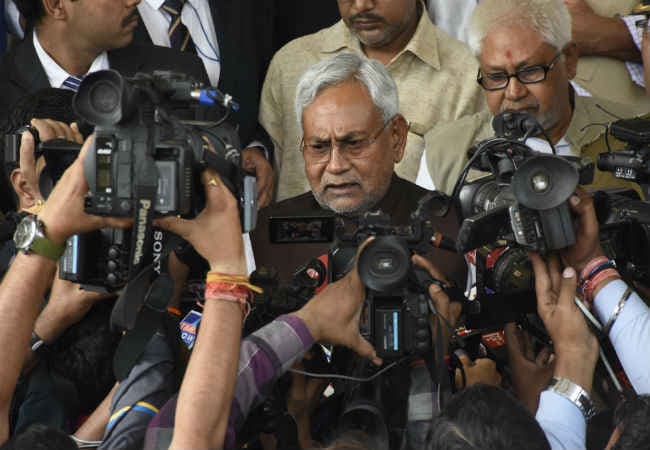 बिहार सरकार के कर्मचारियों को बड़ा तोहफा, भहंगाई भत्ता 6 फीसदी बढ़ा