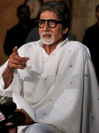 स्मिता पाटिल वास्तव में एक वरदान थी : अमिताभ बच्चन