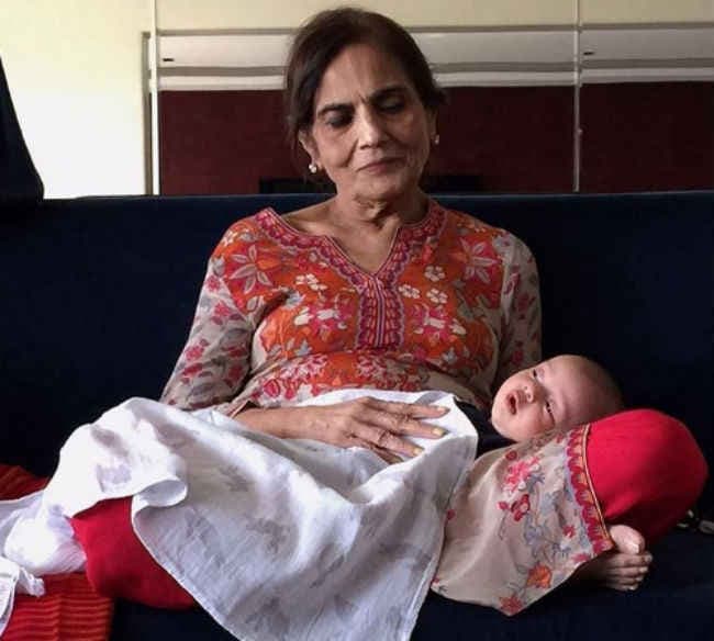 PHOTO: सलमान ने शेयर की ''सलमा नानी'' और ''नन्‍हे आहिल'' की क्‍यूट तसवीर...