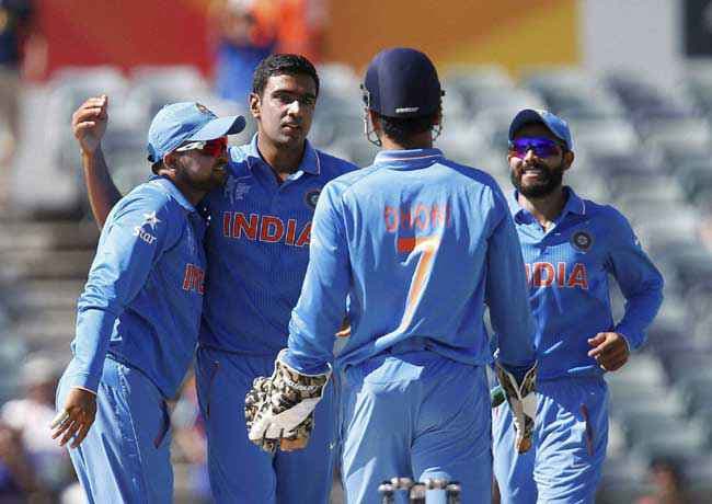 आईसीसी रैंकिंग : टीम इंडिया से छिना नंबर वन का ताज