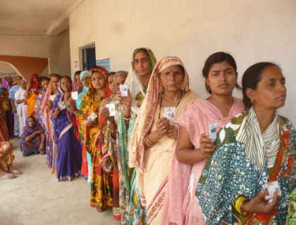 बिहार पंचायत चुनाव : चौथे चरण में 62.5 % मतदान, एक की मौत, मधेपुरा में DM व SP के वाहन पर हमला