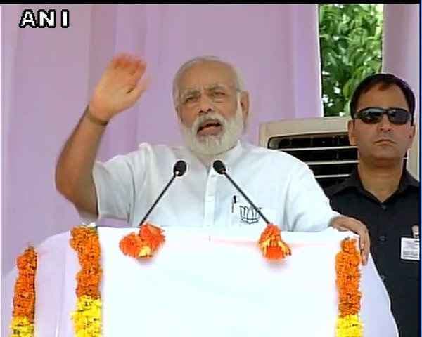 केरल में मोदी ने साधा सत्तारुढ़ पार्टी पर निशाना कहा, पेयजल तक मुहैया नहीं करा सकी