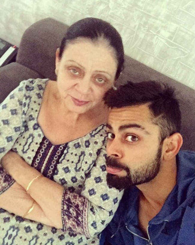 कोहली ने खास अंदाज में मदर्स डे पर मां को याद किया, देखें वीडियो