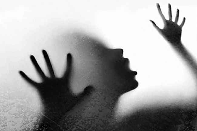 दिल्ली से केरल : निर्भय नहीं स्त्री