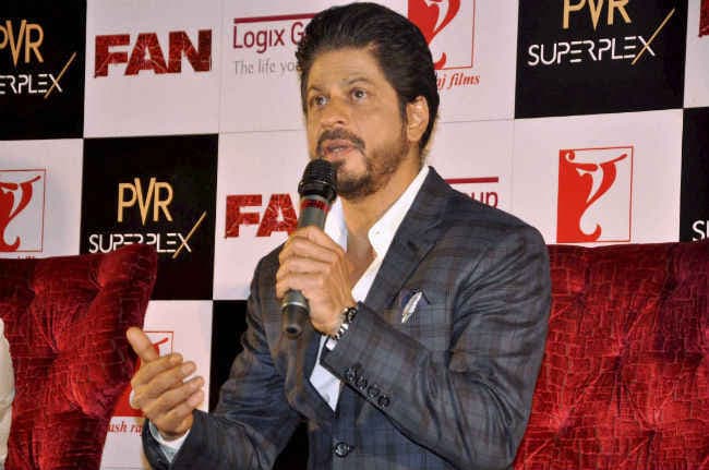 शाहरुख ने खुद को कहा ''फकीर'', बोले- मैं कामयाबी का जश्‍न...